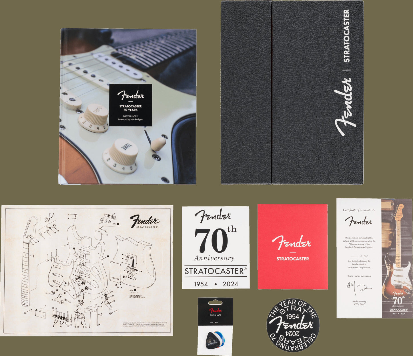 Fender Stratocaster® 70th Anniversary Deluxe Book